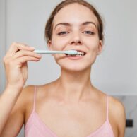 Czy przed wizytą kontrolną u dentysty trzeba umyć zęby?